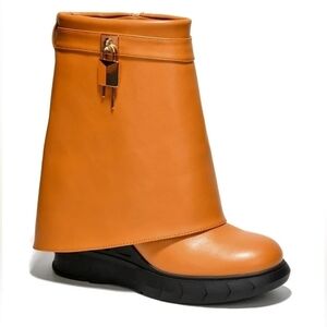 Women's Cape Robbin Morae Bootie, Style# JFE11044, Size 8, Color Tan New In Box